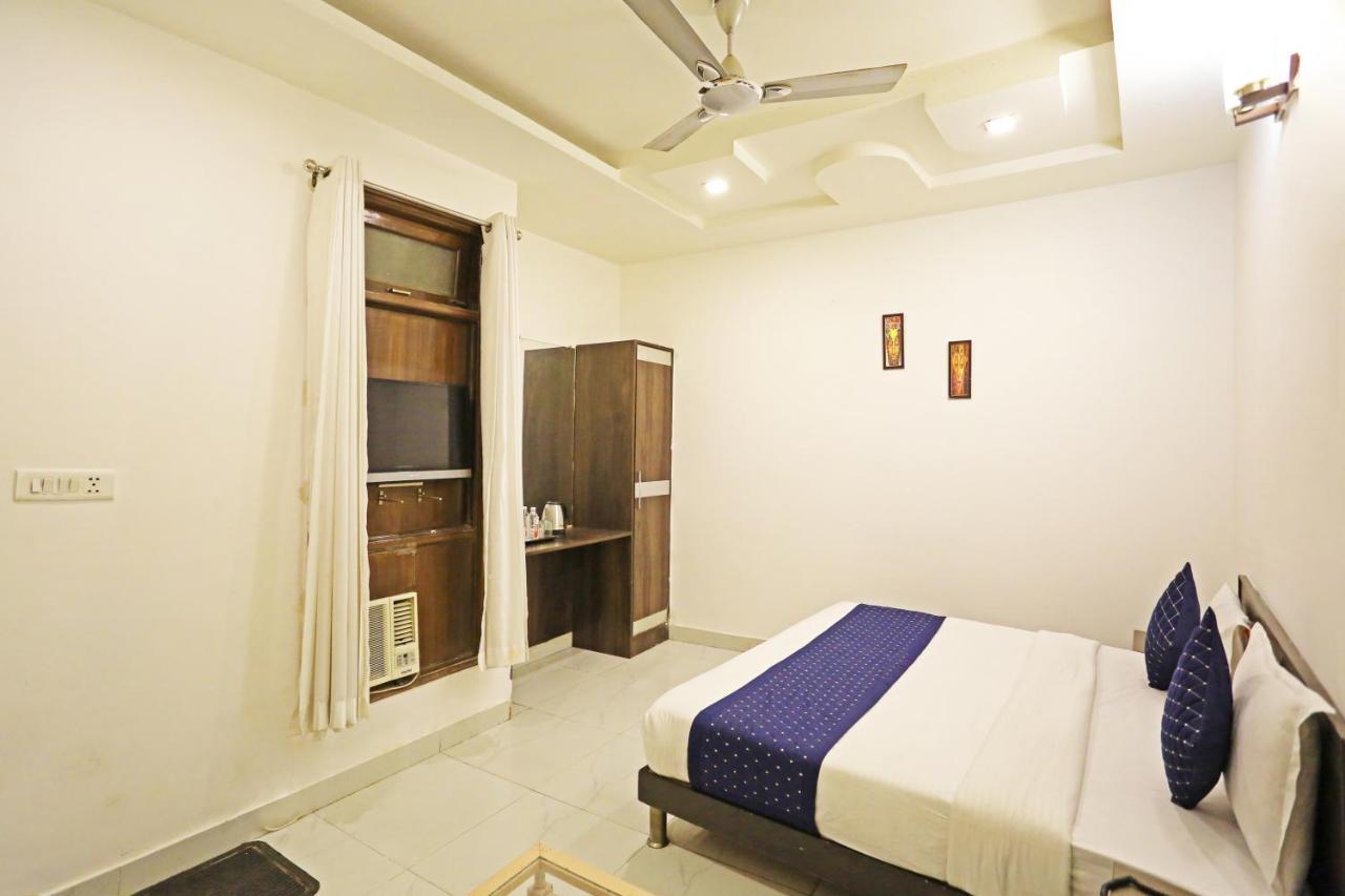 Hotel Ambrosia - A Boutique Hotel 新德里 外观 照片