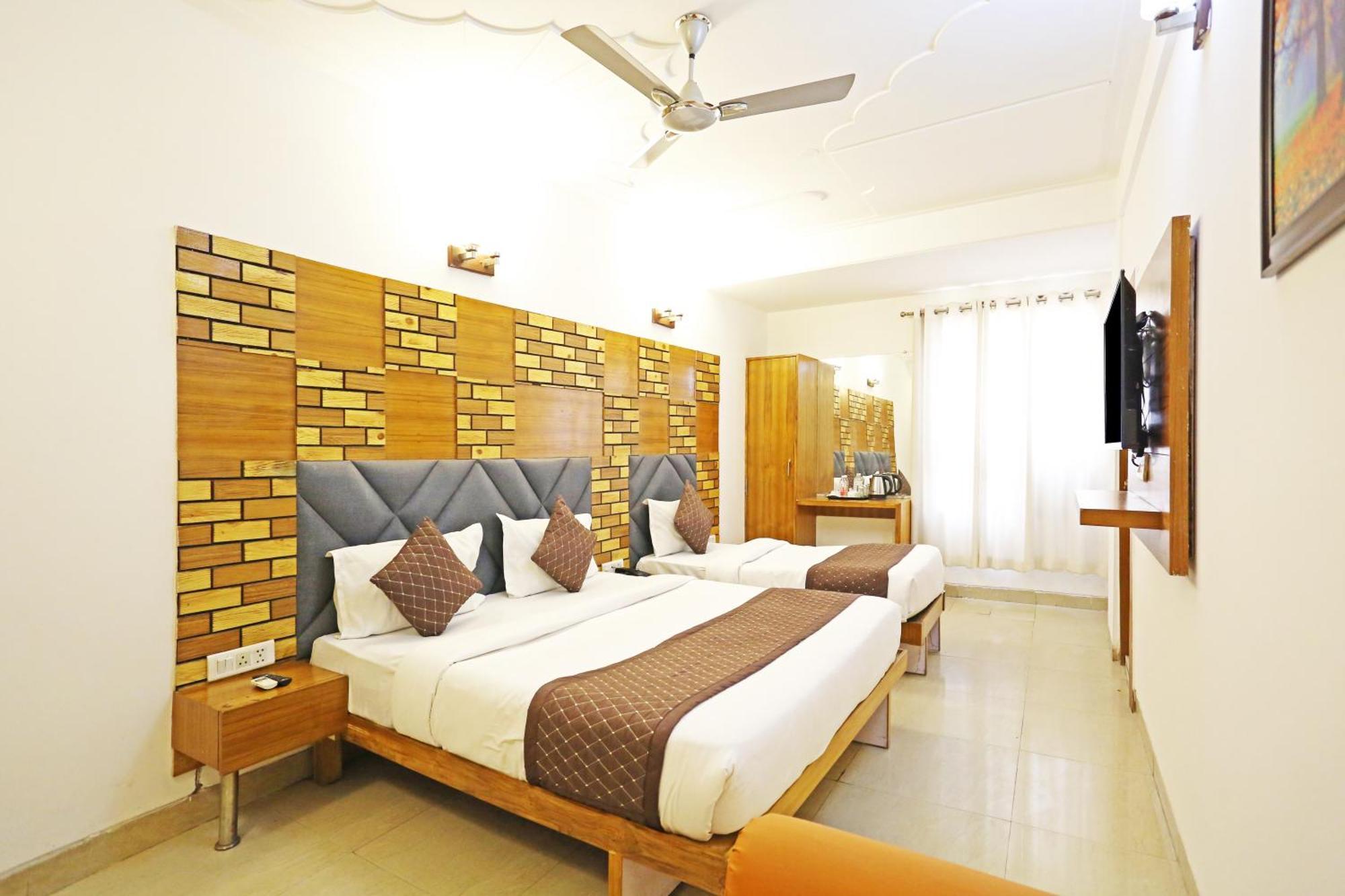 Hotel Ambrosia - A Boutique Hotel 新德里 外观 照片