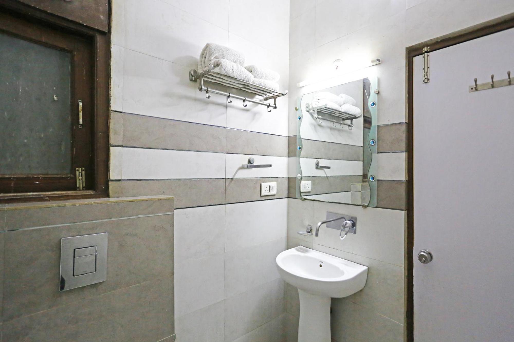 Hotel Ambrosia - A Boutique Hotel 新德里 外观 照片